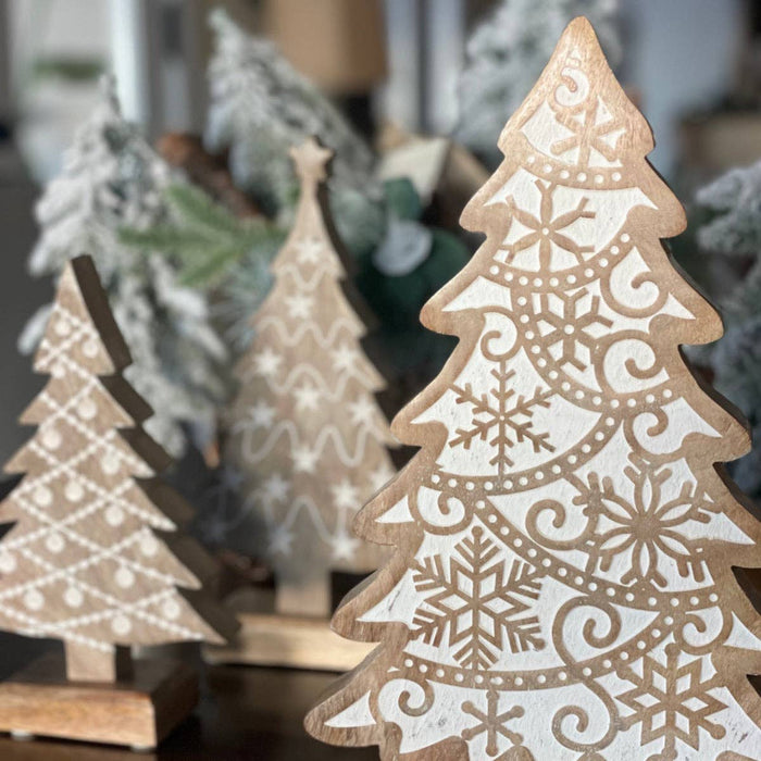 Bulb Carved Christmas Mango Tree