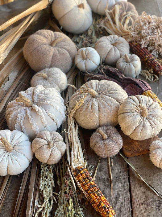 Med. Tan Diamond Fabric Pumpkin