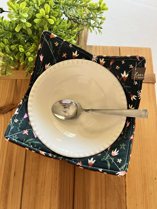 Flowers on Green Bowl Cozy