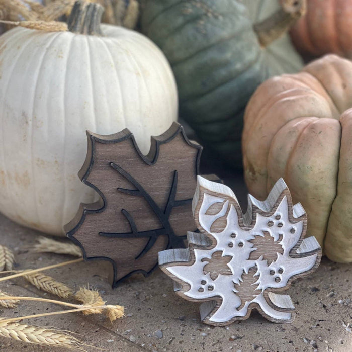 Pattern Carved Simple Leaf