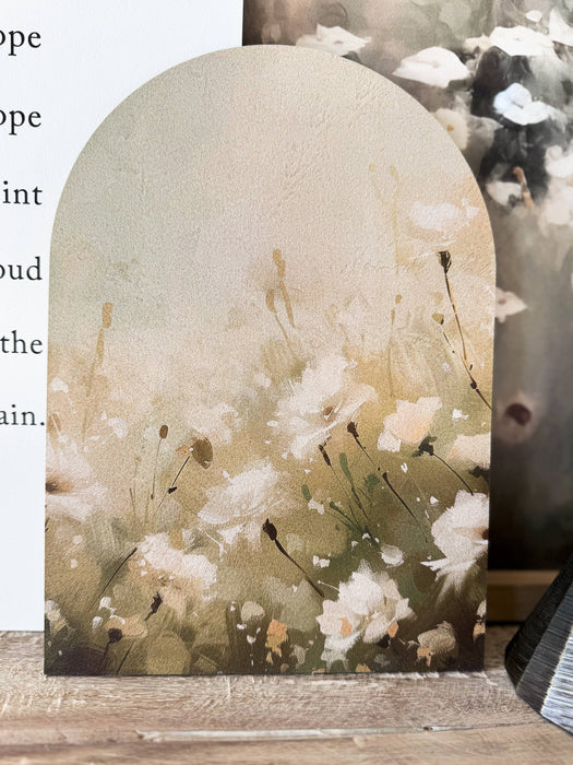 Raelyn Arch w/ Base