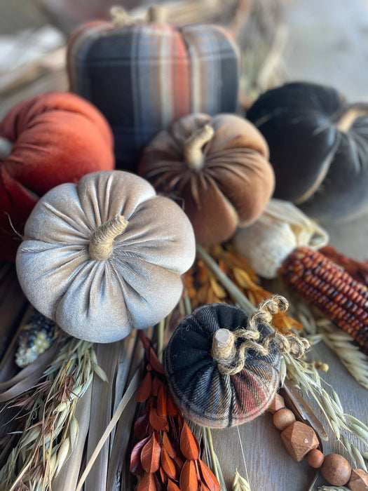 Lrg. Desert Velvet Pumpkin
