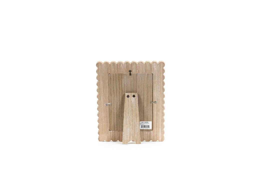 Scallop Natural Wood Photo Frame - 5x7" Photo