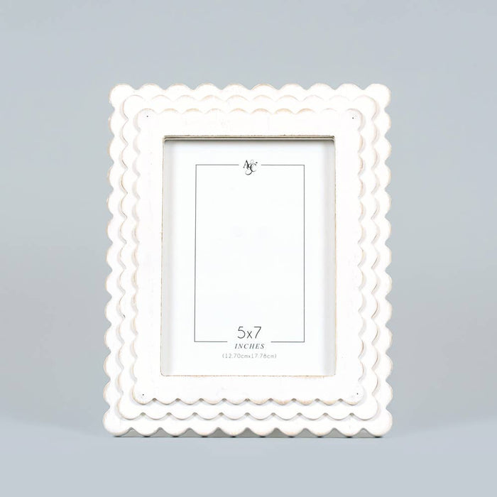 White Scallop Wood Photo Frame - 5x7" Photo