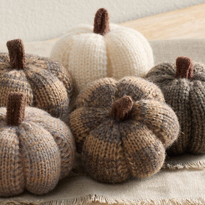 4" Cozy Knit Pumpkins