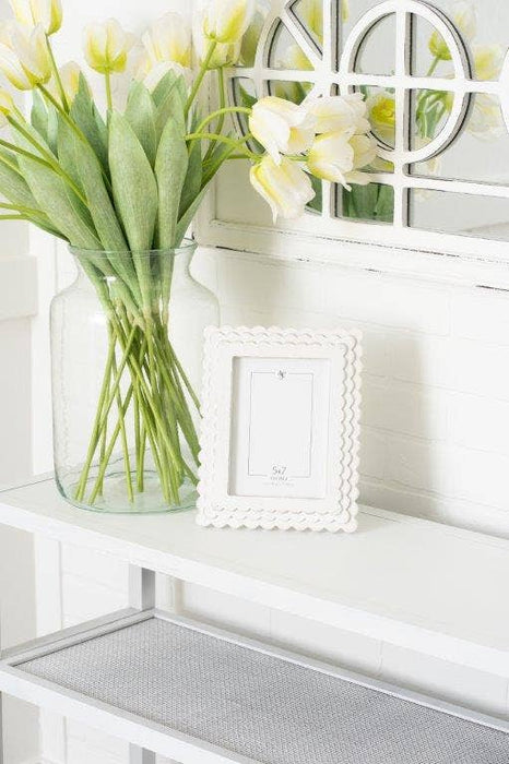 White Scallop Wood Photo Frame - 5x7" Photo