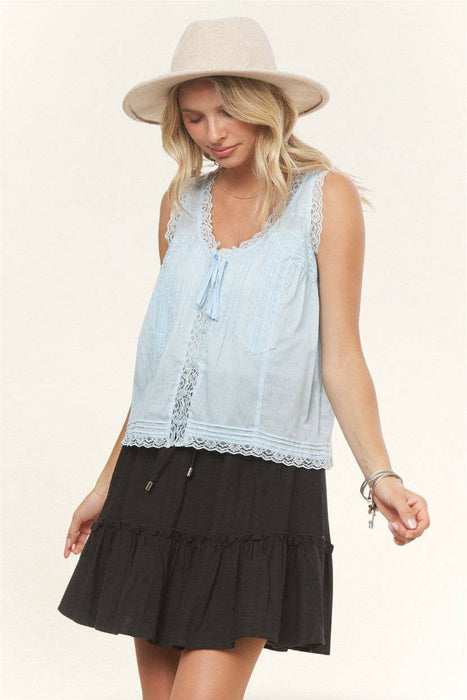 Sleeveless Front Lace Trim Blouse