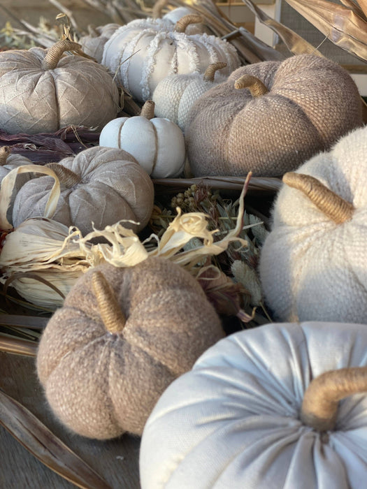 Med Tan Fuzzy Fabric Pumpkin