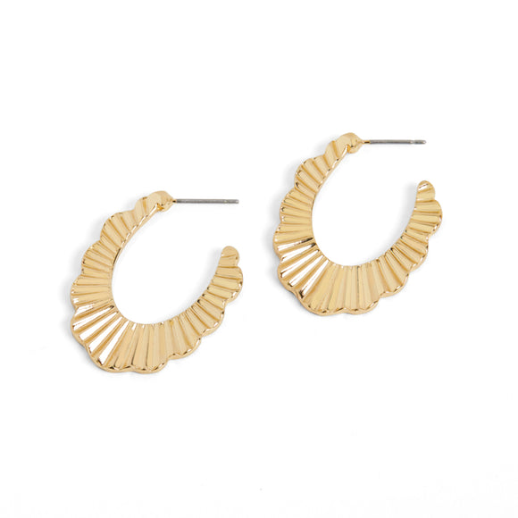 Ribbed Scallop Post Hoop Earrings - Gold