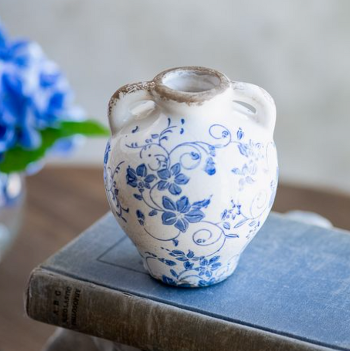 Blue/White Heirloom 2 Handle Vase