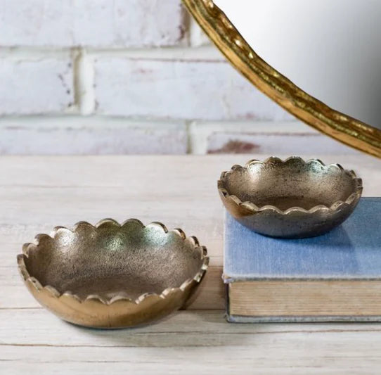 Gold Scallop Bowls - 2 Sizes