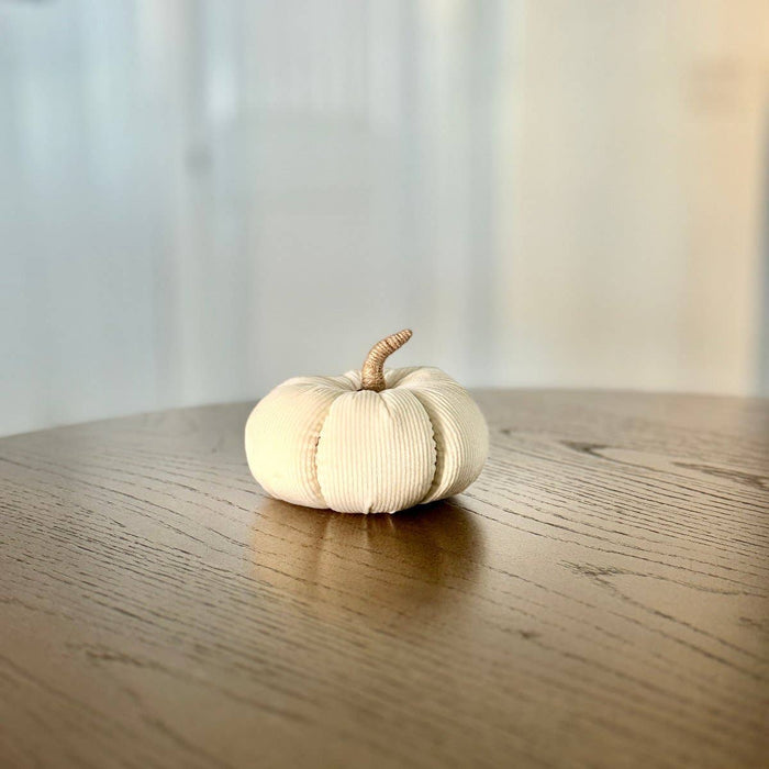 Med. Cream Corduroy Pumpkin