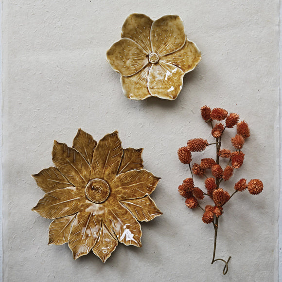 Stoneware Flower Plate