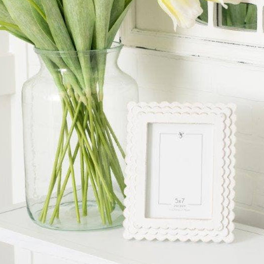 White Scallop Wood Photo Frame - 5x7" Photo