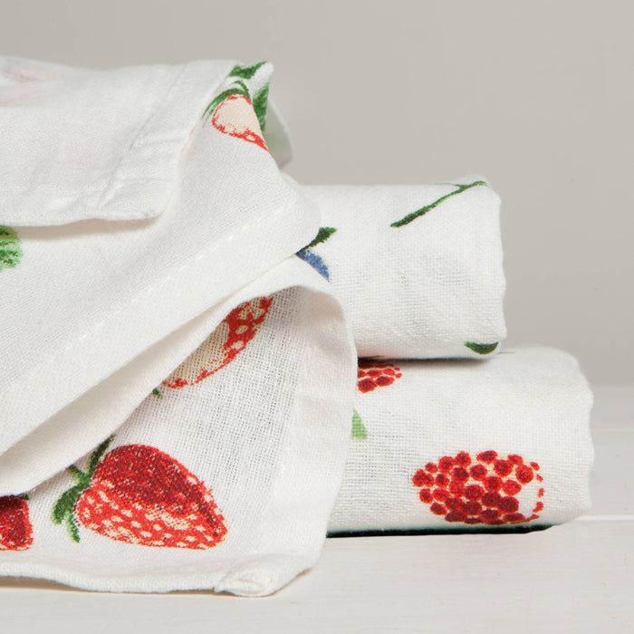 Berry Patch Bakers Floursack Dishtowels