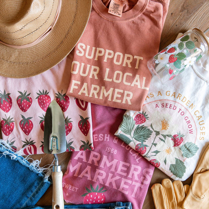 Strawberry Farmers Market Graphic Tee - Crimson
