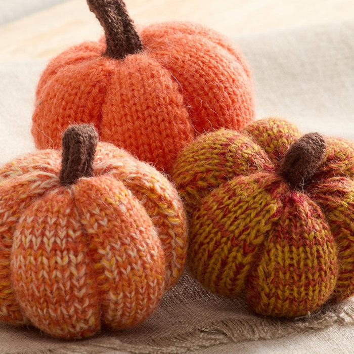 4" Cozy Knit Pumpkins